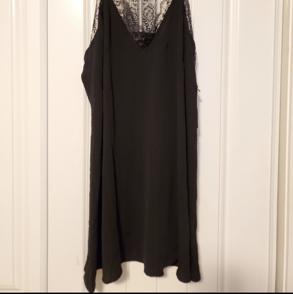 LBD - Lulus Size L - Picture 3 of 3